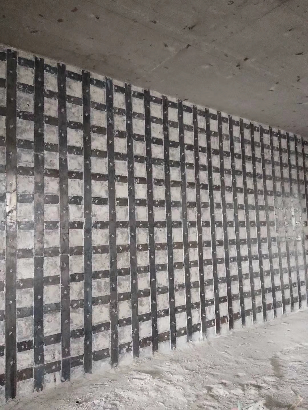 南京墙面裂缝修补方法
